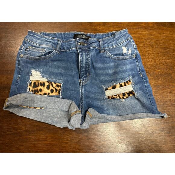 Judy Blue Shorts Womens XL Distressed Denim Rocker Cheetah Preppy Boho Cowgirl - Picture 1 of 11